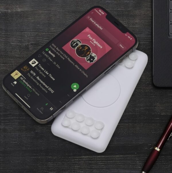 Power Bank 10.000mAh com Carregamento via Indução ou via Cabo M04051