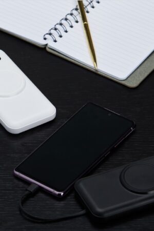Power Bank 10.000mAh com Carregamento via Indução ou via Cabo M06052